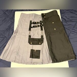 Two-Tone Pleated Kilt with Buckles size 38